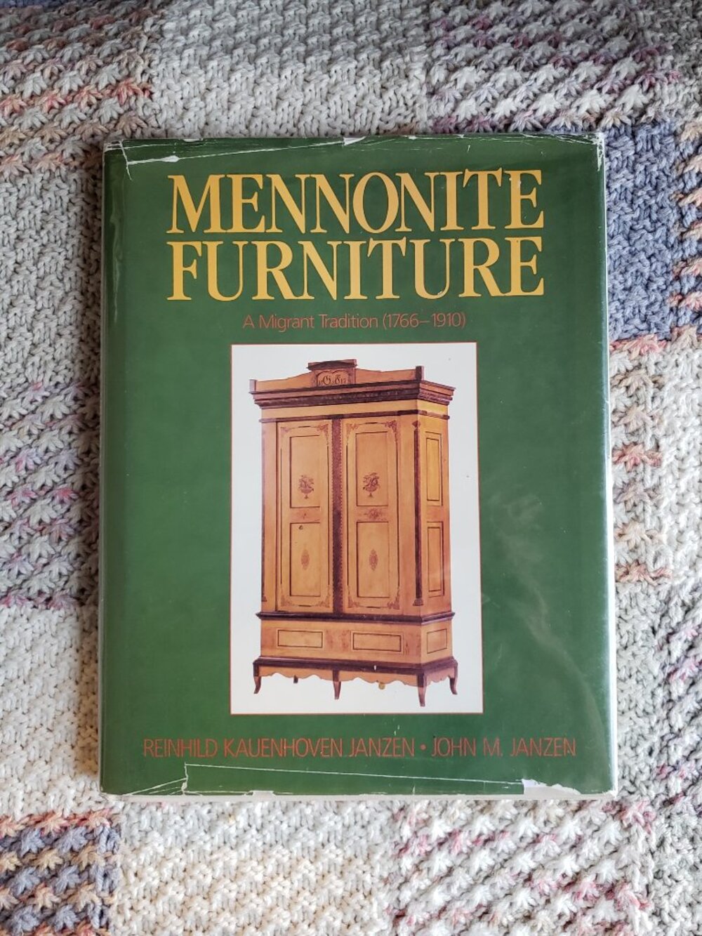 MENNONITE FURNITURE: A Migrant Tradition(1766-1910) Reinhild Kauenhoven Janzen +